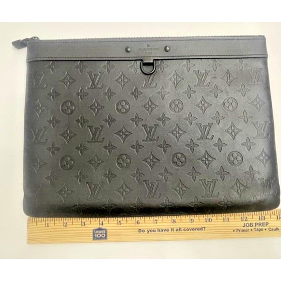 Louis Vuitton Discovery Pochette Monogram SHADOW Eclipse Canvas GM - Picture 1 of 12